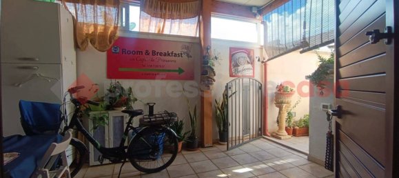 2-salle Appartement à Uggiano la Chiesa, Italy No. 350426 5