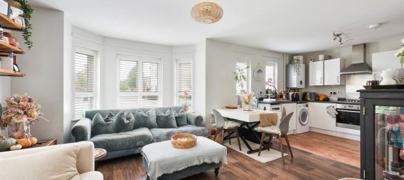 1 bedroom Apartment in Epsom, United Kingdom No. 9771 2