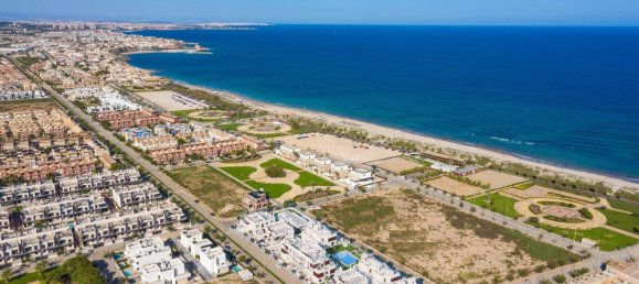 2 bedrooms Bungalow in Pilar de la Horadada, Spain No. 287176 3