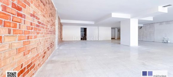 274m² Commercial property in Mataro, Spain No. 138285 8