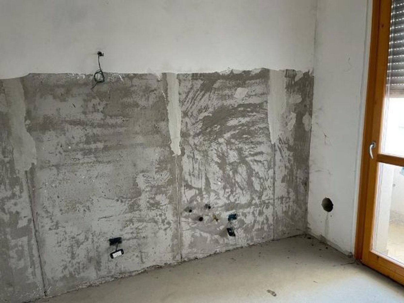 3غرفة شقة في Abbiategrasso, Italy رقم 163507