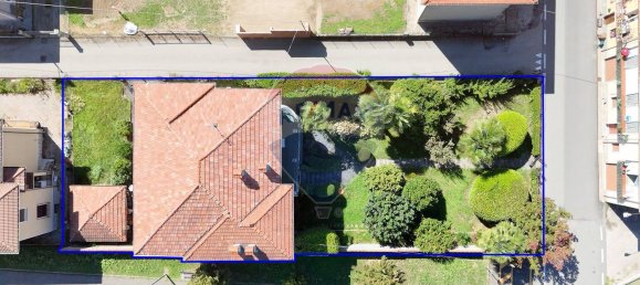 11 bedrooms House in Vigliano Biellese, Italy No. 319888 37