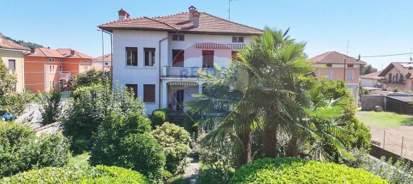 11 bedrooms House in Vigliano Biellese, Italy No. 319888 3