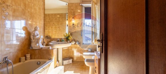 11 bedrooms House in Vigliano Biellese, Italy No. 319888 20