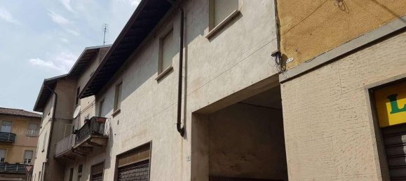 3-salle Appartement à Carnago, Italy No. 71678 3