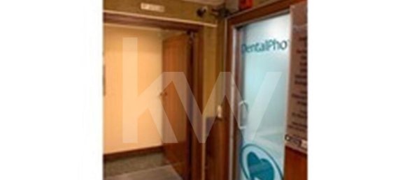 Gewerbliche Immobilie in Porto, Portugal 84m², Nr. 40447 7