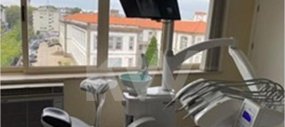 Gewerbliche Immobilie in Porto, Portugal 84m², Nr. 40447 8