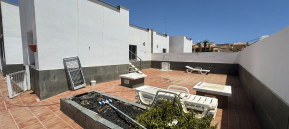 3 bedrooms Villa in Caleta De Fuste, Spain No. 164918 3