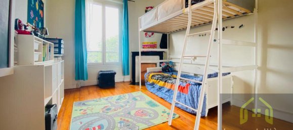 3 Schlafzimmer Haus in Villemomble, France, Nr. 184472 4