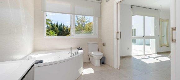 Villa de 6 dormitorios en Marbella, Spain No. 80860 23