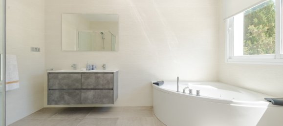 Villa de 6 dormitorios en Marbella, Spain No. 80860 22