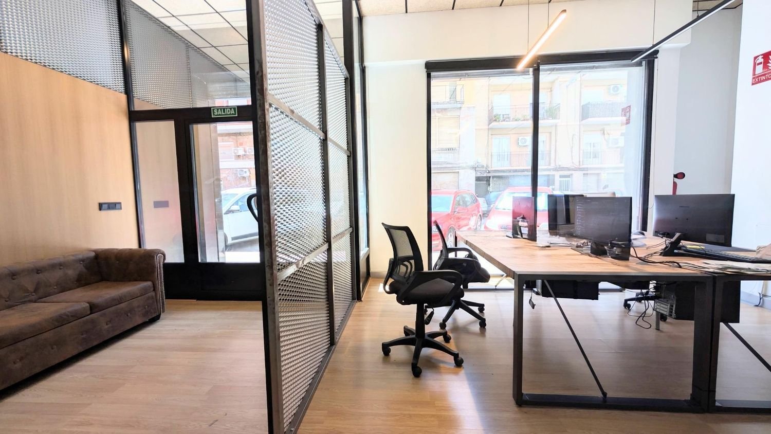 Propriété commerciale à Alicante, Spain 220m² No. 234969