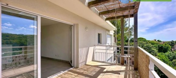 1 bedroom Apartment in Antibes, France No. 304128 2