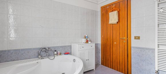 5غرفة منزل في Ravenna, Italy رقم 100634 20