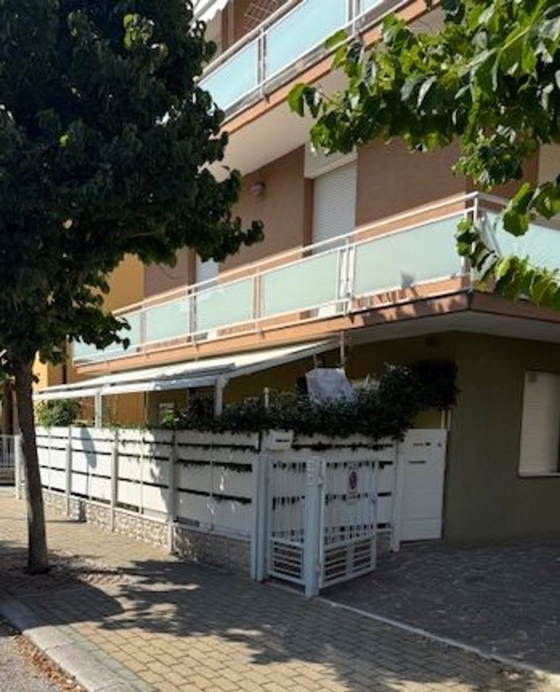 5 bedrooms Apartment in Senigallia, Italy No. 376438