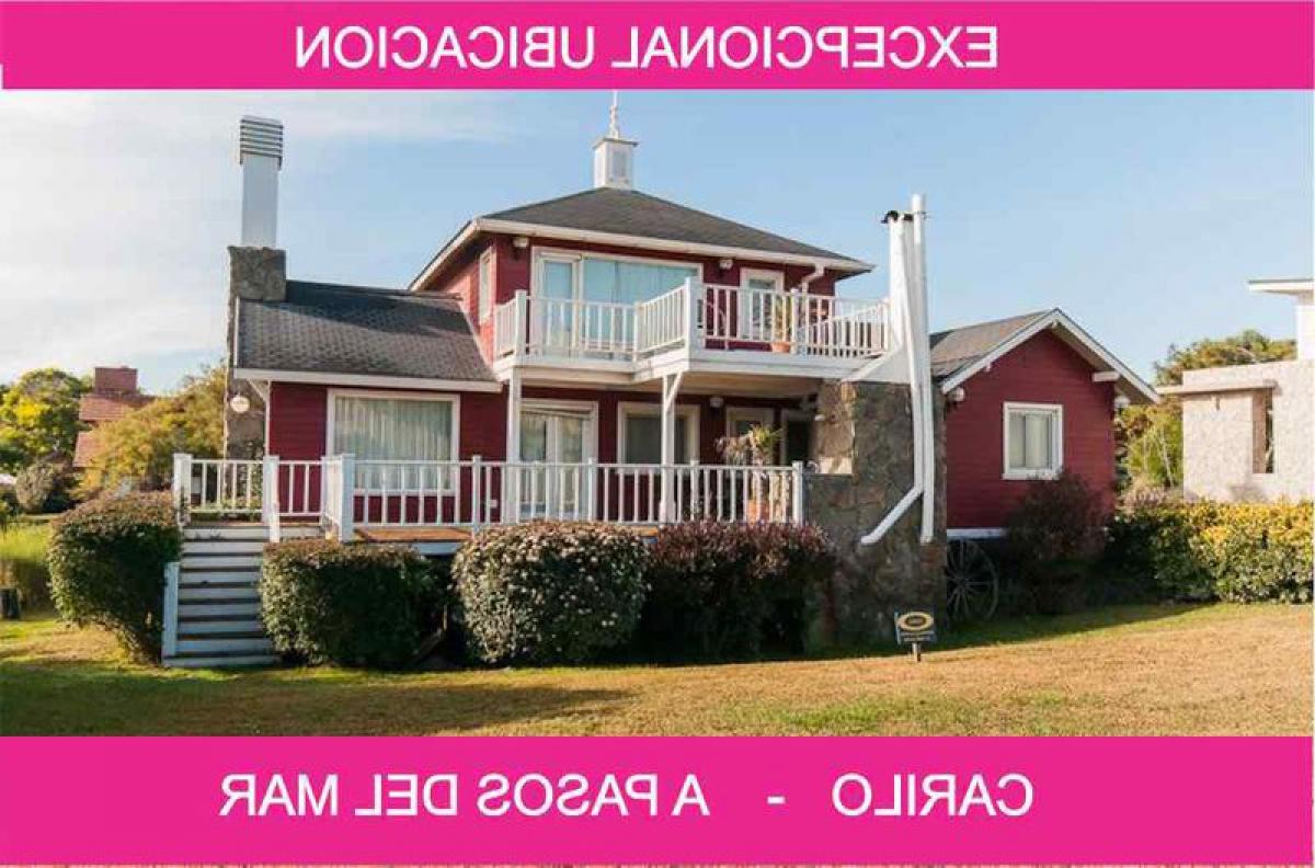 3 bedrooms House in Mar del Plata, Argentina No. 92946