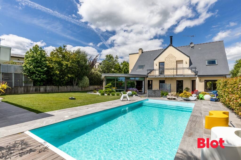 4 bedrooms Villa in Fougeres, France No. 272489