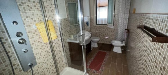 Apartamento de 4 habitaciónes en Palermo, Italy No. 135017 2