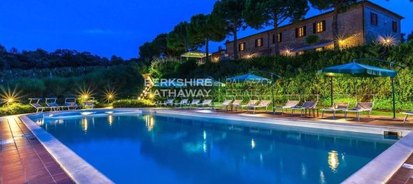 8 bedrooms House in Montepulciano, Italy No. 138201 2