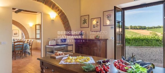 8 bedrooms House in Montepulciano, Italy No. 138201 6