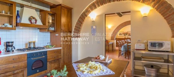 8 bedrooms House in Montepulciano, Italy No. 138201 5