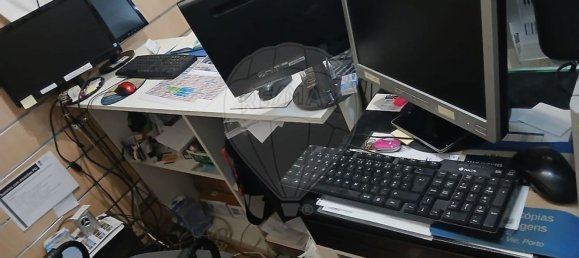 18m² Commercial property in Porto, Portugal No. 161827 5