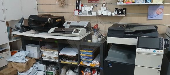 18m² Commercial property in Porto, Portugal No. 161827 2