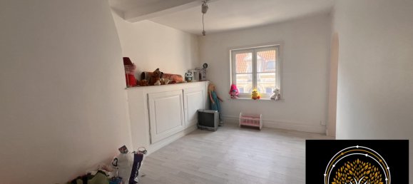 6 bedrooms House in Douai, France No. 39411 16