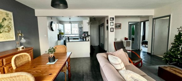 2 Schlafzimmer Wohnung in Laval, France, Nr. 98299 2