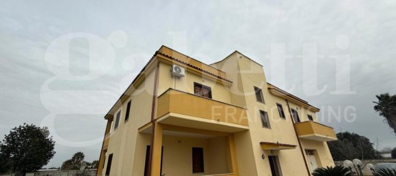 3-salle Appartement à Anzio, Italy No. 41256 23