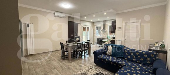 3-salle Appartement à Anzio, Italy No. 41256 15