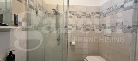 3-salle Appartement à Anzio, Italy No. 41256 17