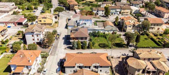 3 rooms Apartment in Ostra, Italy No. 2664 25