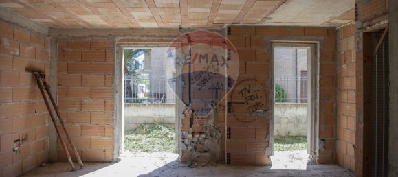 3 rooms Apartment in Ostra, Italy No. 2664 8