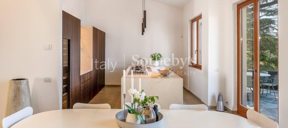 3 bedrooms Villa in Lierna, Italy No. 160426 8