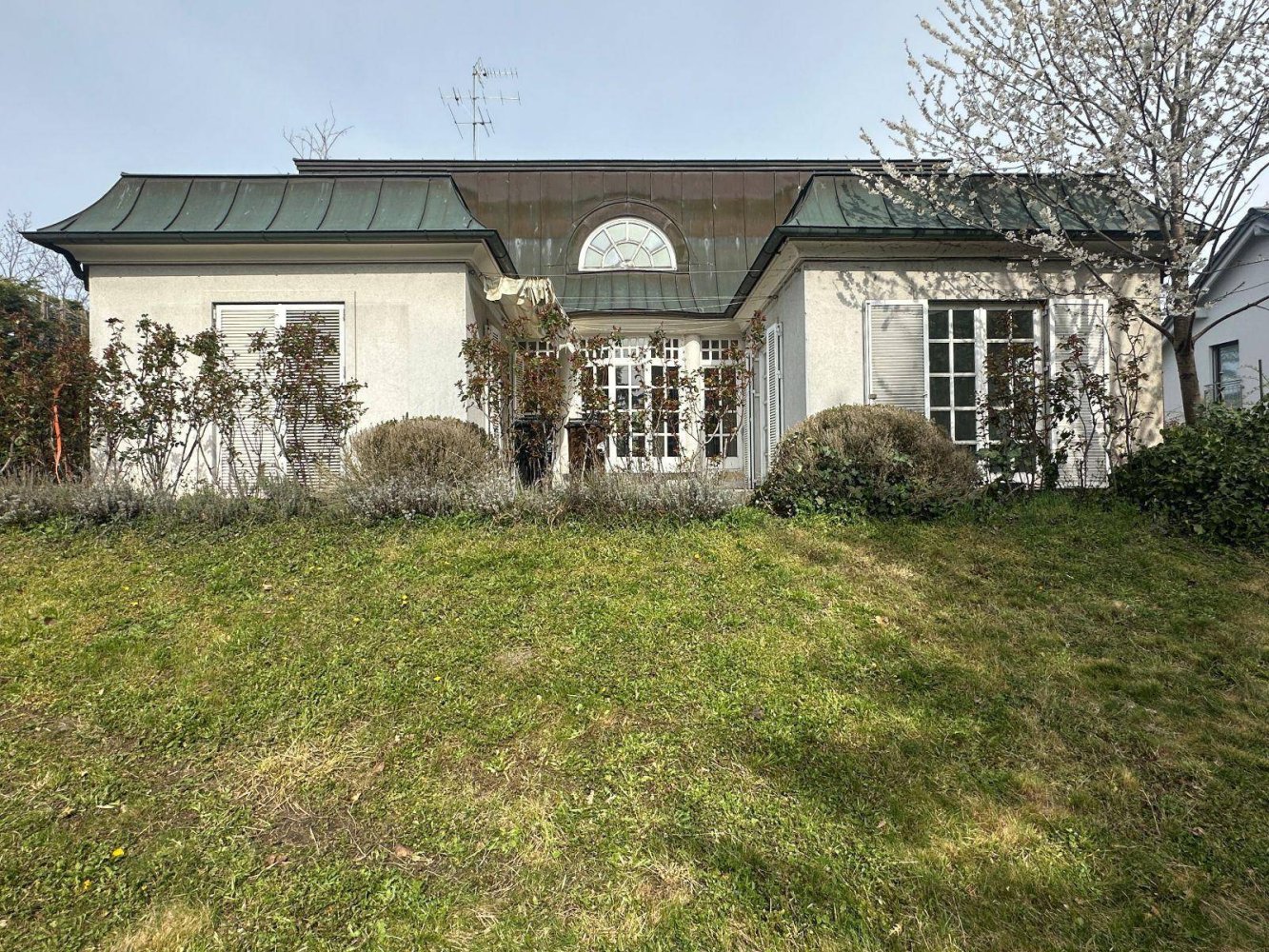 6غرفة فيلا في Maria Enzersdorf, Austria رقم 145178