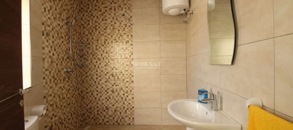 2 bedrooms Townhouse in Hamrun, Malta No. 4306 5