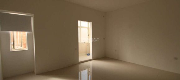 2 bedrooms Townhouse in Hamrun, Malta No. 4306 3