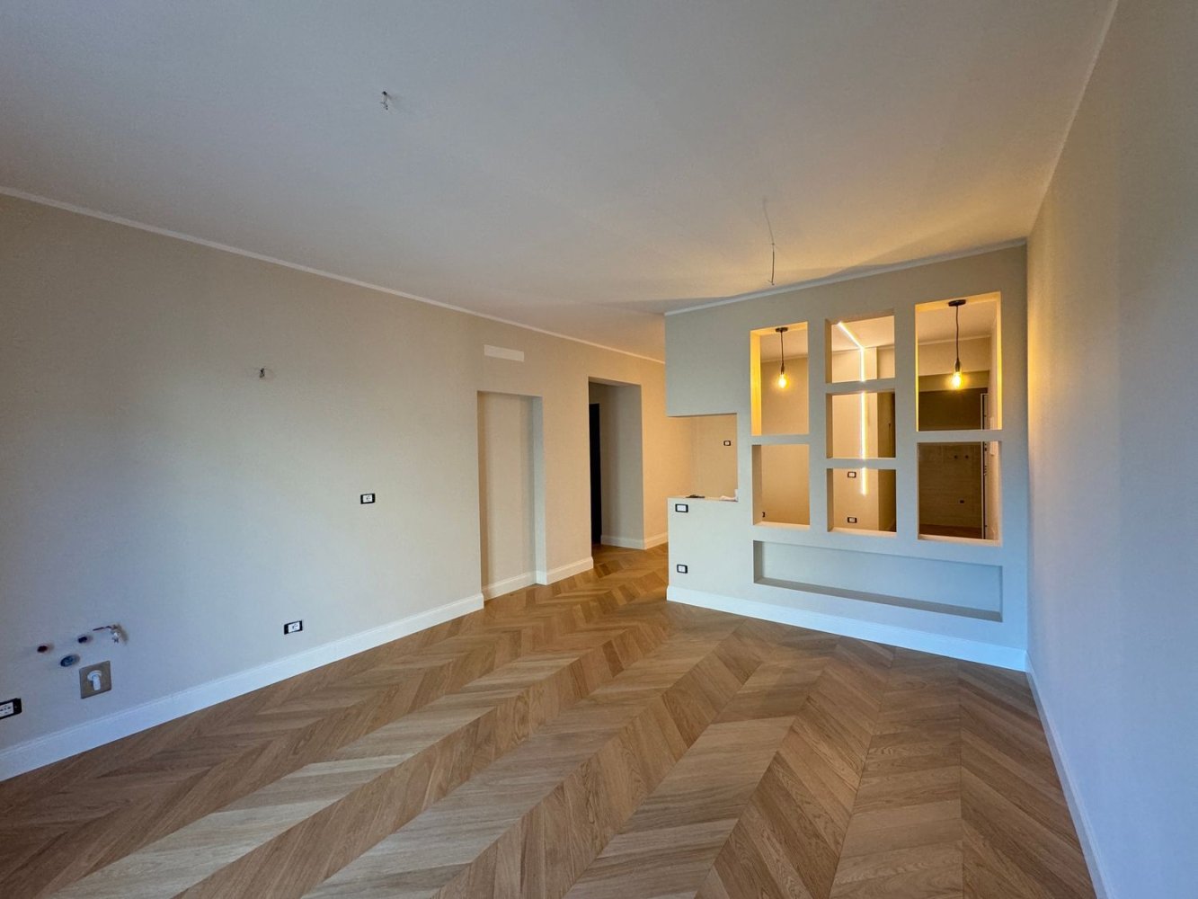 4 rooms Apartment in Sesto Fiorentino, Italy No. 37162