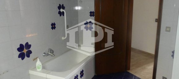 3 bedrooms Apartment in Padua, Italy No. 288847 23