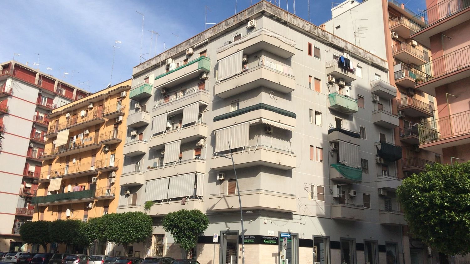 2-salle Appartement à Taranto, Italy No. 113570