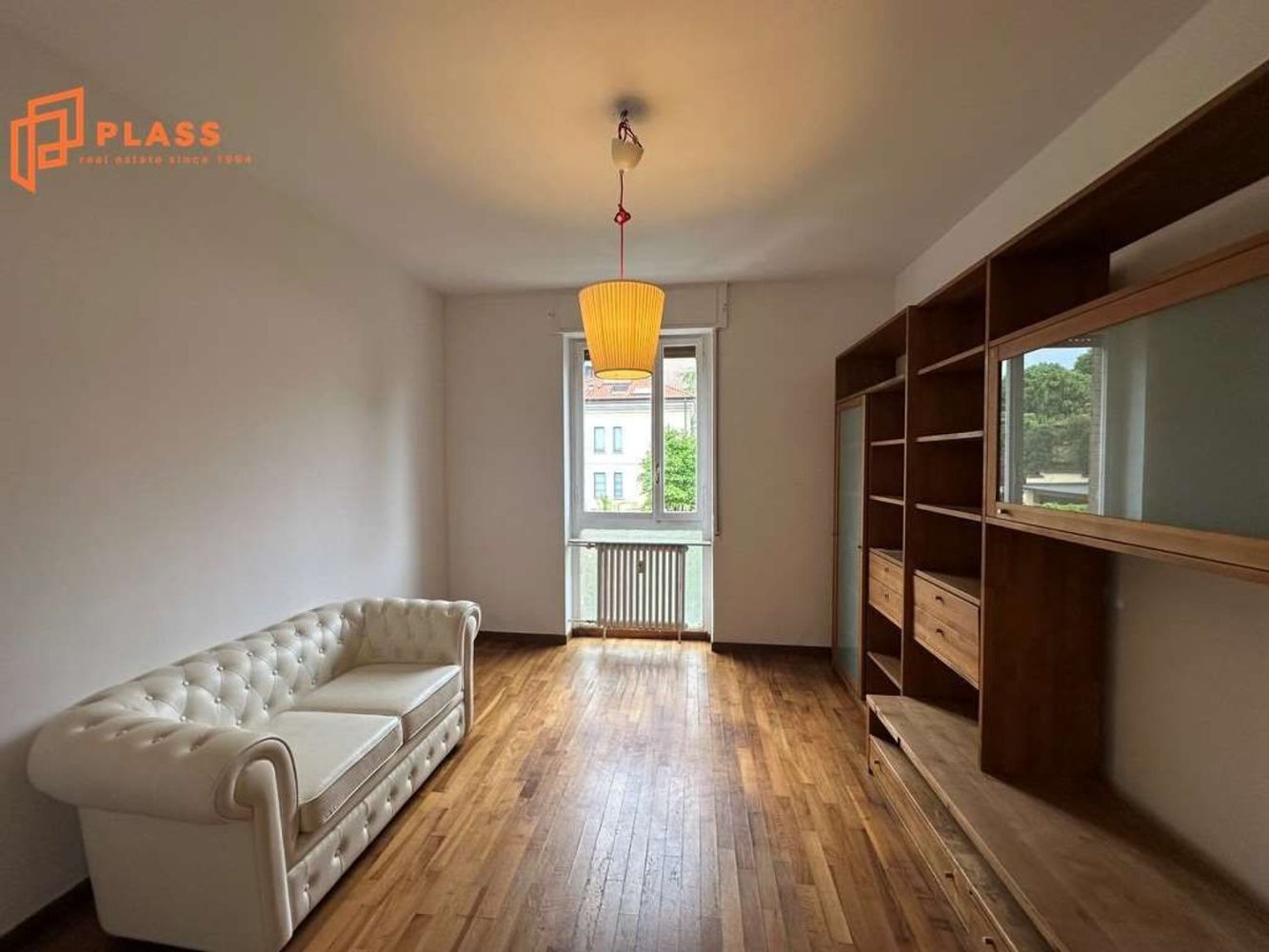 Apartamento de 2 habitaciónes en Monza, Italy No. 228413