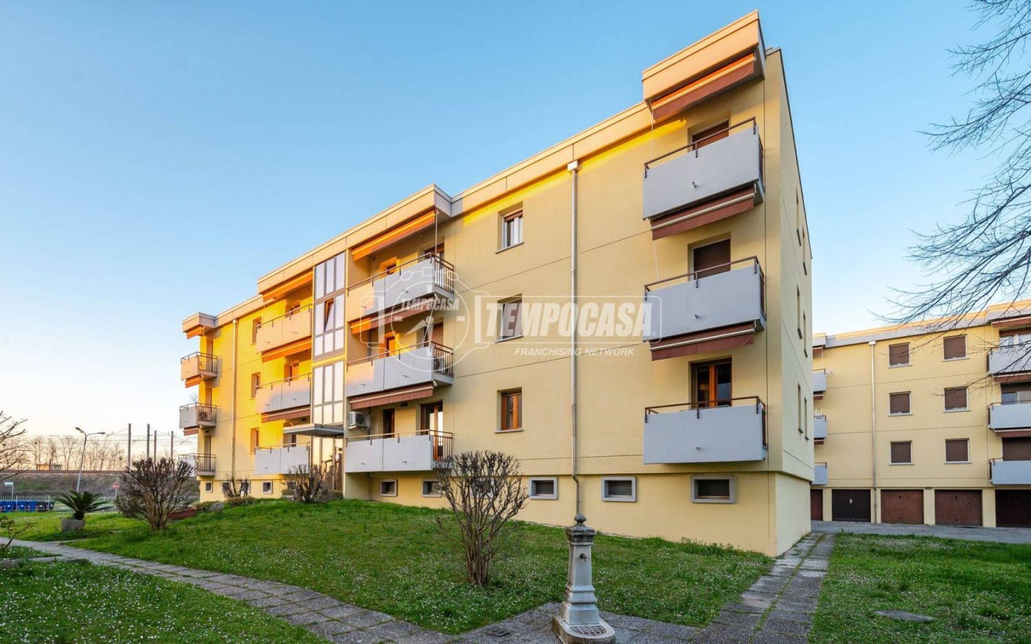 2 bedrooms Apartment in Fontevivo, Italy No. 59091