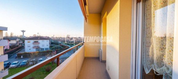 2 bedrooms Apartment in Fontevivo, Italy No. 59091 10