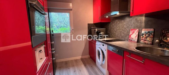 1 bedroom Apartment in Luisant, France No. 235860 2