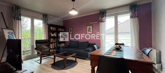 1 bedroom Apartment in Luisant, France No. 235860 5