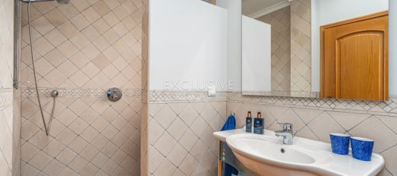 Вилла с 4 спальнями в Лагоа, Португалия № 104626 15