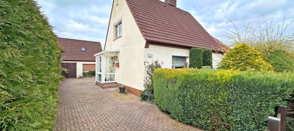 Дом с 4 комнатами в Шлезвиг-Гольштейн, Германия № 33077 3