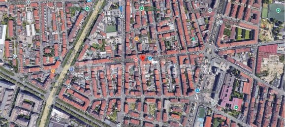 2 bedrooms Apartment in Turin, Italy No. 12204 6