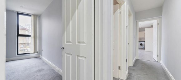 2 bedrooms Apartment in London, United Kingdom No. 7592 5